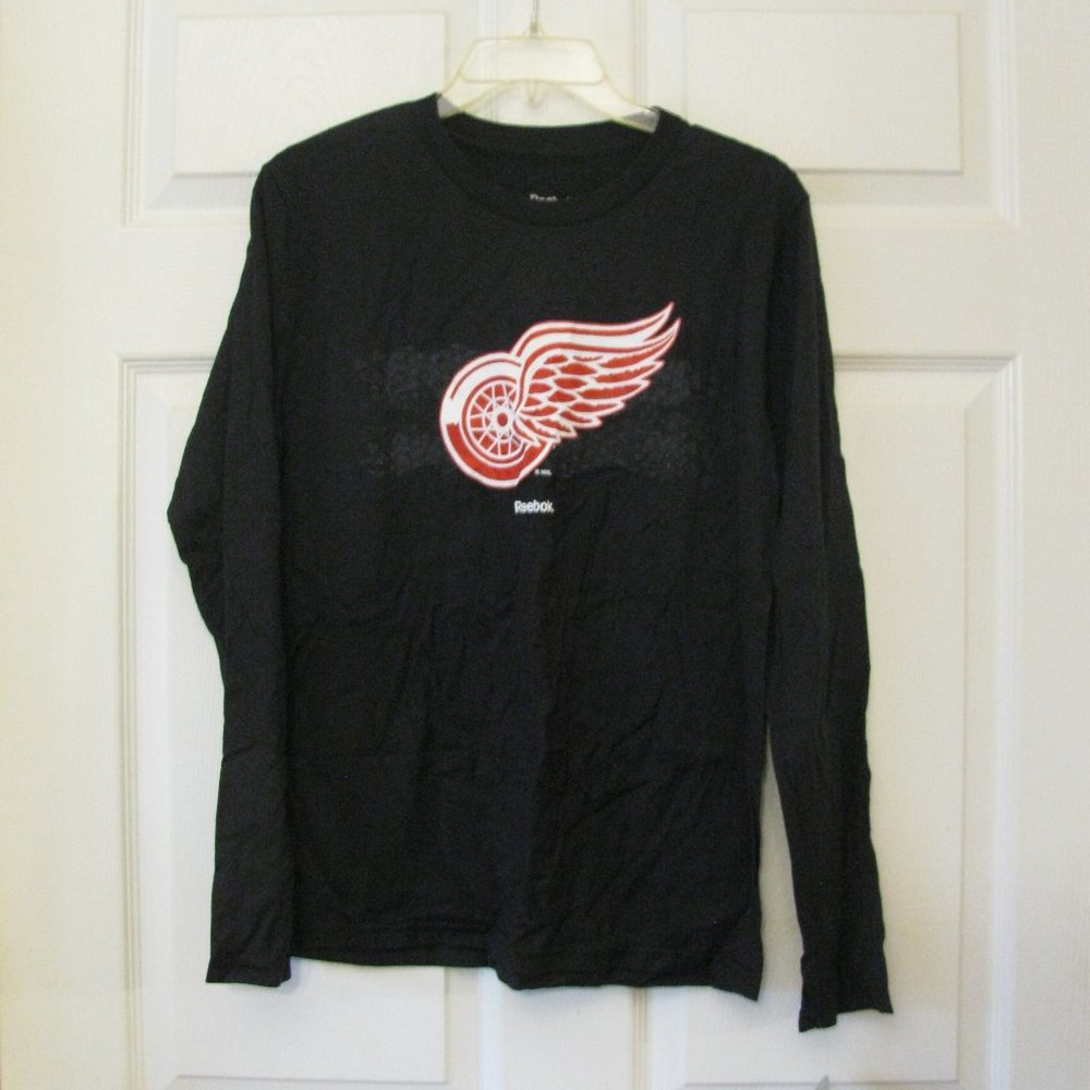 Reebok Detroit Red Wings NHL Shirt Boys XL 18 NWT $22 Long Sleeve